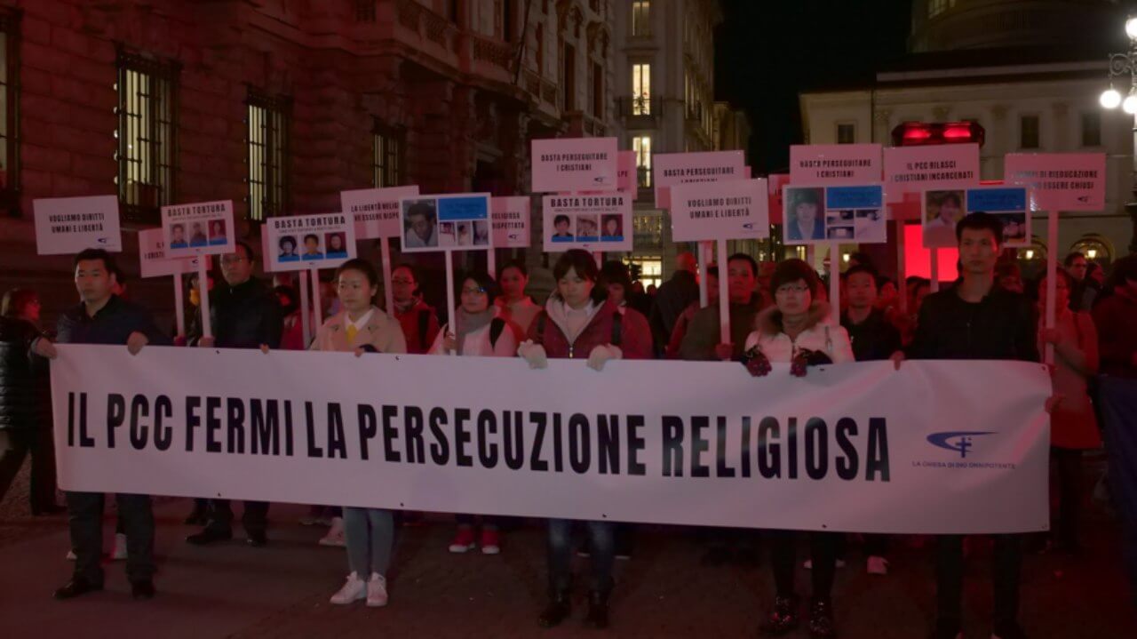 意大利：点燃火炬 呼吁各国尊重人权