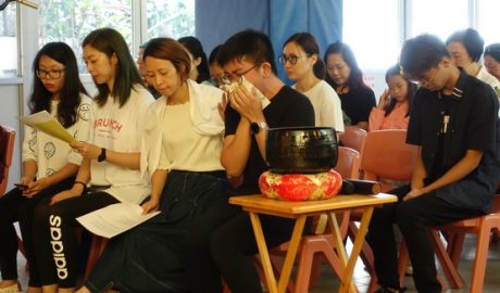 香港逾四十处教堂为社会敲钟祈祷，信徒冀钟声能唤醒良知