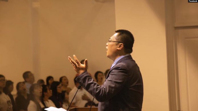 蓬佩奥国务卿呼吁中国政府立即释放被判刑的牧师王怡