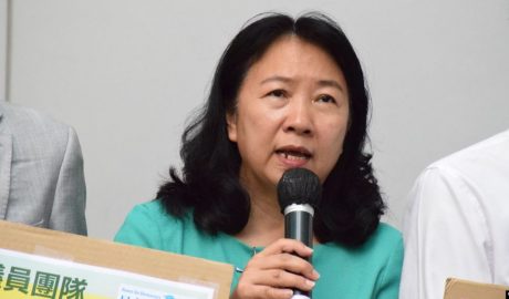 香港民主党中西区区议员郑丽琼