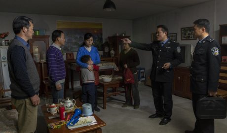 中共警察上门骚扰盘问基督徒