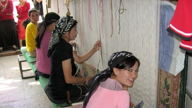 维吾尔女性