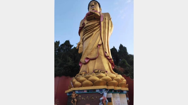 华藏寺内的阿弥陀佛接引圣像